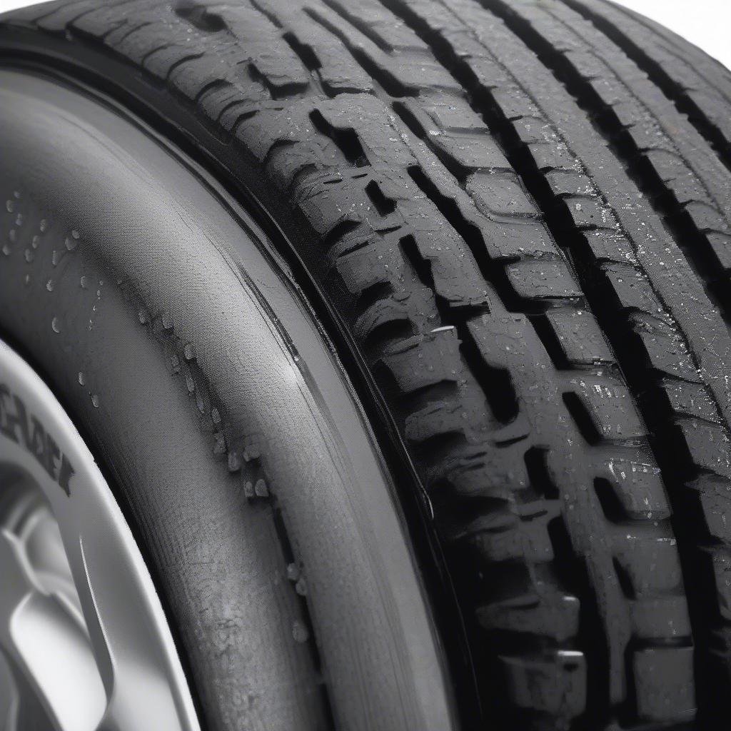 Goodyear Wrangler TripleMax Review: Lốp Xe Bền Bỉ Cho Mọi Hành Trình